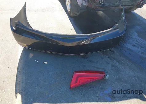 2013 Cadillac Xts Premium z USA, uszkodzony, nr VIN 2G61S5S35D9209350